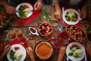 apartments of wildewood host thanksgiving visitors apartments of wildewood thanksgiving dinner spread